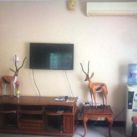 Tatys Homestay Dar es Salaam Exterior foto